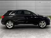 Audi Q3 Image 6