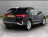 Audi Q3 Image 3