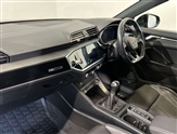 Audi Q3 Image 3