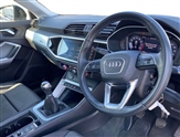 Audi Q3 Image 6