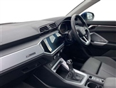 Audi Q3 Image 2