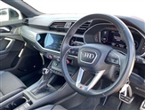 Audi Q3 Image 6