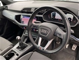 Audi Q3 Image 6