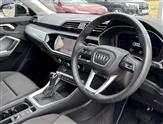 Audi Q3 Image 6