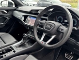 Audi Q3 Image 6