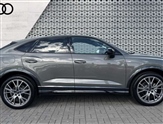 Audi Q3 Image 4