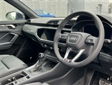 Audi Q3 Image 6
