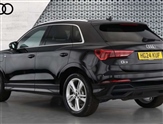 Audi Q3 Image 3