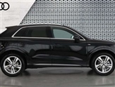 Audi Q3 Image 4