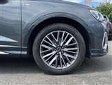 Audi Q3 Image 5