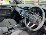 Audi Q3 Image 6