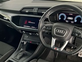 Audi Q3 Image 6