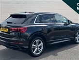 Audi Q3 Image 3