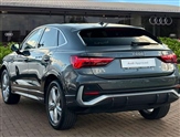 Audi Q3 Image 2