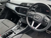 Audi Q3 Image 6