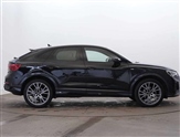 Audi Q3 Image 3
