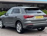 Audi Q3 Image 2