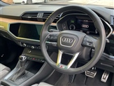 Audi Q3 Image 6
