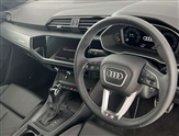 Audi Q3 Image 6