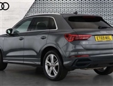 Audi Q3 Image 3