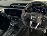 Audi Q3 Image 6