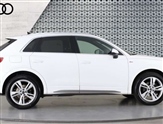 Audi Q3 Image 4