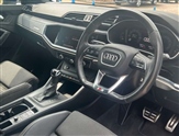 Audi Q3 Image 6