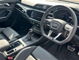 Audi Q3 Image 6