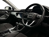 Audi Q3 Image 6