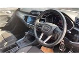 Audi Q3 Image 6