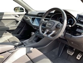 Audi Q3 Image 6
