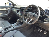 Audi Q3 Image 6