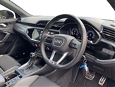 Audi Q3 Image 6