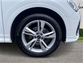 Audi Q3 Image 5
