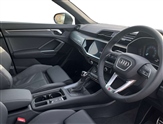 Audi Q3 Image 6