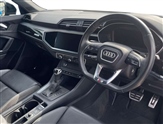 Audi Q3 Image 6