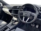 Audi Q3 Image 6