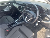 Audi Q3 Image 6