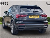 Audi Q3 Image 3