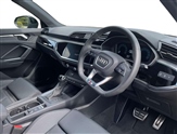 Audi Q3 Image 6