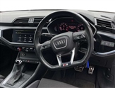 Audi Q3 Image 6