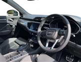 Audi Q3 Image 6