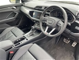 Audi Q3 Image 6