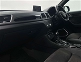 Audi Q3 Image 6