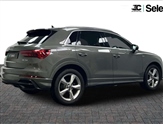Audi Q3 Image 2