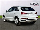 Audi Q3 Image 3