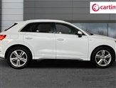 Audi Q3 Image 2