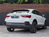 Audi Q3 Image 6