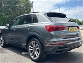 Audi Q3 Image 6