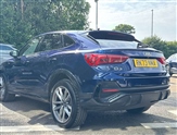 Audi Q3 Image 6